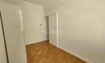 Imagem: Apartamento - / Residencial / Catete