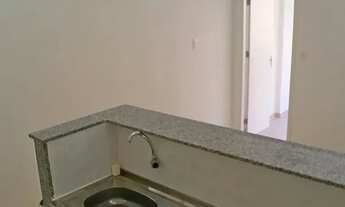 Imagem 4: Lindo Quarto e Sala, totalmente reformado há pouco tempo, moderno, claro e arejado