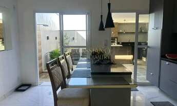 Imagem 2: Sobrado à venda de 112m² | 03 dormitórios, sendo 01 suíte e 02 vagas de garagem