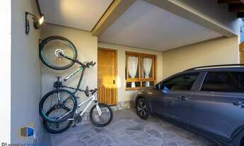 Imagem 2: Casa de condomínio, 3 quartos, 1 suíte, piscina e 2 vagas de garagem