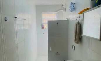 Imagem 5: Sobrado na Vila Tupi com 3 dorms - 5 vagas de garagem - Lado Praia!!