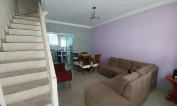 Imagem: Casa geminada de 2 quartos e 1 vaga para