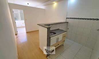 Imagem 2: Lindo Quarto e Sala, totalmente reformado há pouco tempo, moderno, claro e arejado