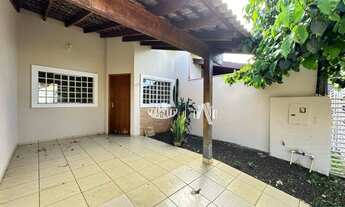 Imagem: Casa com 3 quartos para alugar, 75 m² por