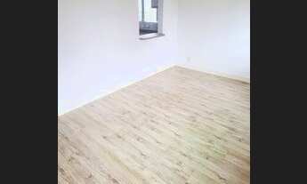 Imagem 6: Apartamento para venda possui 106 metros quadrados com 3 quartos em Petrópolis - Porto Ale