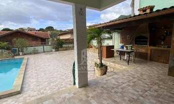 Imagem 2: Condomínio Vilarejo - Maravilhosa casa 495m² com piscina, sauna e churrasqueira