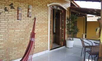 Imagem 2: Casa com área de 408 m² estilo colonial em Mateus Leme/MG