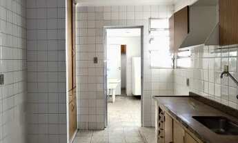 Imagem 5: Apto. em ótima localização na Pompéia, sala com varanda, dois dormitórios, 1 vaga, prédio