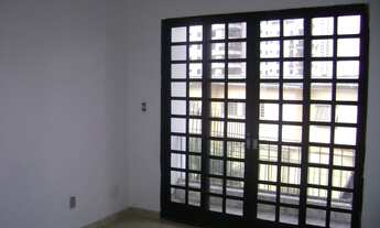 Imagem 6: Apartamento para aluguel e venda possui 230 metros quadrados com 4 quartos