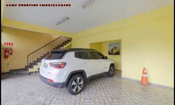 Imagem 3: Casa para aluguel e venda possui 450 metros quadrados com 6 quartos