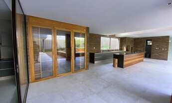 Imagem 6: Casa alto padrão disponível para venda