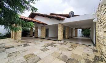 Imagem: Casa para venda tem 237 metros quadrados