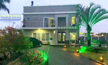 Imagem: Condomínio fechada, lindo sobrado com quatro