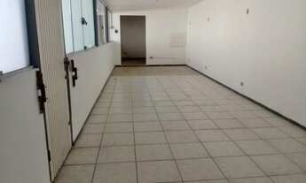 Imagem 2: Sobrado para venda possui 183 metros quadrados com 3 quartos em Mirandópolis - São Paulo