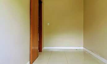 Imagem 2: Apartamento para venda tem 59 metros quadrados com 2 quartos em Glória - Porto Alegre - RS