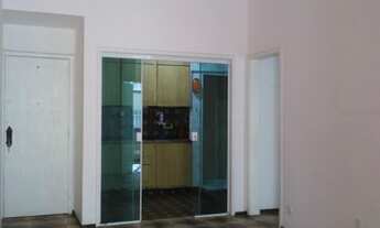 Imagem 3: TRANSVERSAL A DR. SATAMINI, PRÓXIMO À PRAÇA AFONSO PENA E A ESTAÇÃO DE METRO