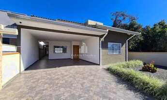 Imagem: Casa com piscina, 180m², 03 dormitórios