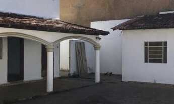 Imagem 6: Imóvel comercial para aluguel tem 289 metros quadrados com 4 quartos