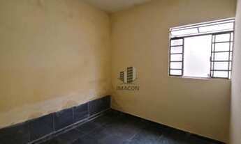 Imagem 4: Casa com 2 Quartos e 1 banheiro e Vaga de Garagem para Alugar, 55 m² por R$ 600/Mês