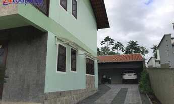 Imagem 3: Casa para Venda em Blumenau, Salto Weissbach, 4 dormitórios, 1 suíte, 3 banheiros, 3 vagas