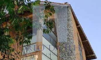 Imagem 2: CHARMOSA CASA COM 03 DORMS (1 SUÍTE) + 3 VAGAS, EM CACUPÉ