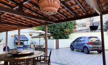 Imagem 2: Casa com quintal, piscina, Rua Zoroastro Pamplona com Estrada do Bananal