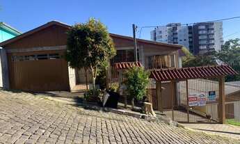 Imagem: BENTO GONçALVES - Casa Padrão - Universitário
