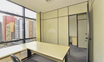 Imagem 3: Ponto comercial/Loja/Box para venda com 39 metros quadrados em Água Verde - Curitiba - PR