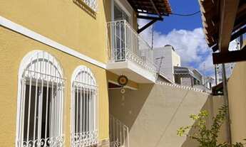 Imagem 2: Casa para venda tem 180 metros quadrados com 3 quartos em Grageru - Aracaju - SE