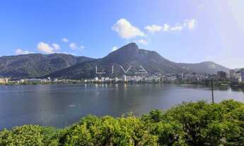 Imagem 3: Apartamento Reformado Mobiliado com 143m² 4 Quartos 2 Vagas Portaria 24hs