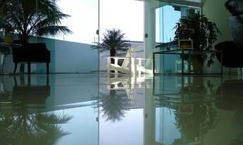 Imagem 6: Casa de condomínio sobrado para venda possui 450 metros quadrados com 4 quartos