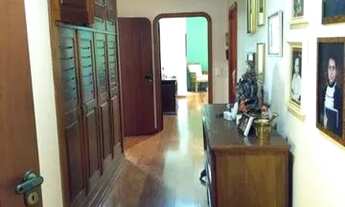 Imagem 4: Casa para aluguel e venda possui 560 metros quadrados com 4 quartos