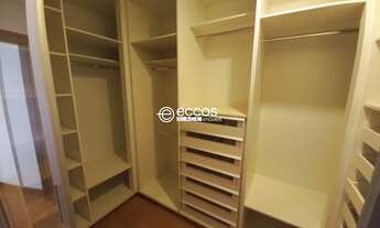 Imagem 5: Casa em condomínio em dois pavimentos com 4 suítes para alugar