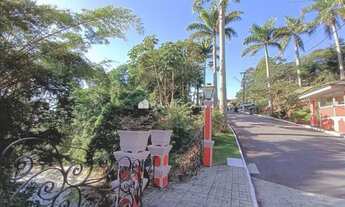 Imagem 3: Casa para venda tem 484 metros quadrados com 6 quartos em São Pedro - Juiz de Fora - MG