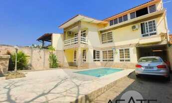 Imagem 2: Imobiliária Agatê Imóveis vende Casa Triplex de 331 m² - Piratininga - Niterói por R1.180