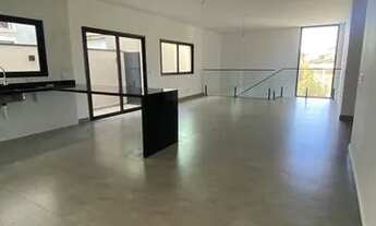 Imagem 3: Casa de condomínio sobrado para venda possui 220 metros quadrados com 3 quartos