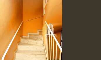 Imagem 4: Casa assobradada com 3 dorms sendo 1 suite 3 banheiros 2 vagas na garagem - com 156m² na