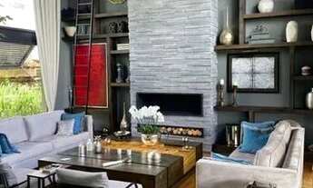 Imagem 3: Casa para venda possui 438 metros quadrados com 5 quartos em Pitas - Cotia - SP