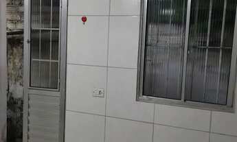 Imagem: ALUGA-SE KITNET NOS TORRÕES