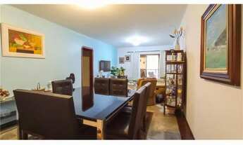 Imagem 2: Que tal um apartamento a 3 quadras da praia, portaria 24h, piscina e serviço de praia?