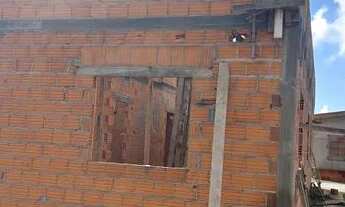 Imagem: Vendo casa faltando fazer acabamento e cobrir