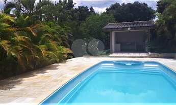 Imagem 7: Belíssima casa com 4 suites e área de lazer em condomínio alto Padrão em Valinhos SP