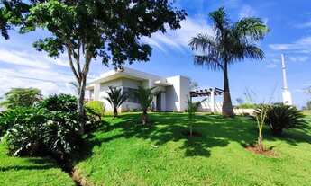 Imagem 3: Casa Mobiliada com 3 suítes e Vista para o Lago no Ninho Verde I