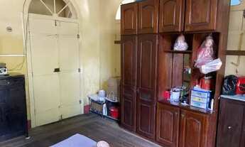 Imagem 4: Casa no centro, ao lado do Socorrão I - 3 quartos, 4 banheiros, sala, sozinha, porão