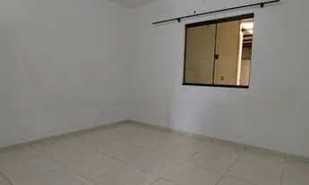 Imagem 2: Casa à venda no bairro Montreal