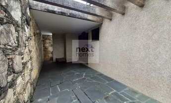 Imagem 2: Sobrado isolado bem localizado com 3 dormitórios, suíte , 5 vagas e piscina próximo ao Met