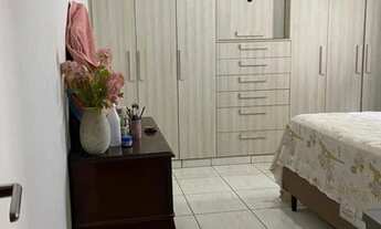 Imagem 7: Casa à venda no bairro Parque das Amoras I com 2 quartos por R$ 330.000,00