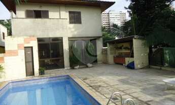 Imagem 2: Pacaembu, Rua Traipu. Casa reformada, bem localizada e vista para o Vale