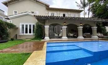 Imagem: Residência no coração do Pacaembu, rua