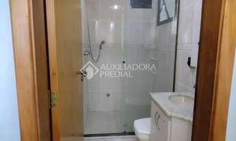 Imagem 6: Apartamento para venda possui 96 metros quadrados com 3 quartos em Santana - Porto Alegre